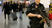 Selon Londres, «Daech» compte lancer des attaques chimiques massives au Royaume-Uni

