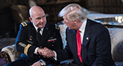 Trump nomme le général McMaster conseiller à la sécurité nationale
