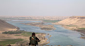 Damas: les frappes de la coalition sur les barrages de l’Euphrate mettent plusieurs régions en danger

