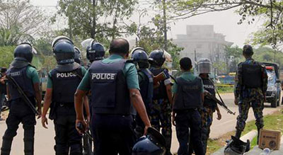 Trois tués dans un raid contre des extrémistes au #Bangladesh