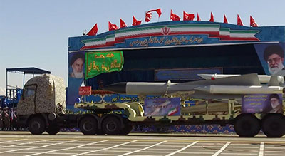 L’Iran dévoile des missiles sol-air et assure défendre «toute la région du Moyen-Orient»

