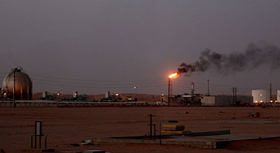 Pétrole: les pays producteurs «pourraient être amenés» à reconduire la réduction de l’offre

