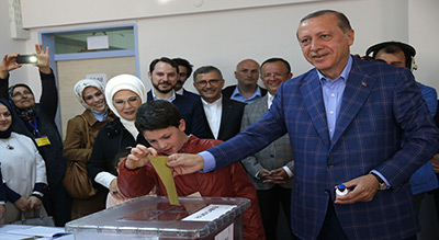 Référendum en Turquie: une haute cour rejette un recours de l’opposition
