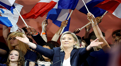 France/Présidentielle 2017: Le Pen en congé de la présidence du FN pour mener campagne
