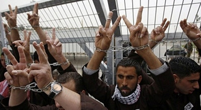 Grève de la faim de prisonniers palestiniens: la Ligue arabe en appelle à la Croix-Rouge
