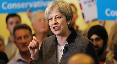 May: l’UE se ligue pour un Brexit à son avantage
