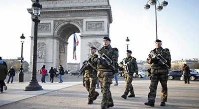 France: Macron veut prolonger l’état d’urgence jusqu’au 1er novembre
