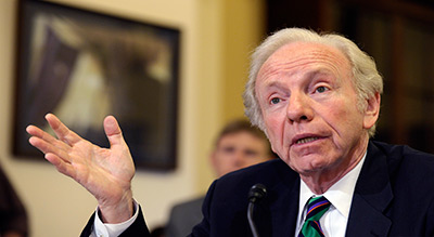 USA: l’ex-sénateur Joe Lieberman ne souhaite pas diriger le FBI
