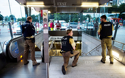 Coups de feu près de #Munich : des blessés, une interpellation
