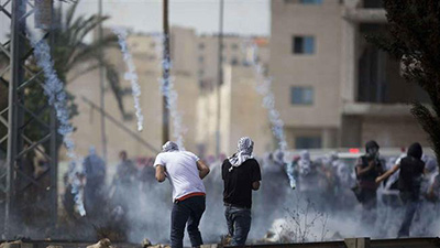 Affrontements entre Palestiniens et Israéliens à #alQods, des blessés 