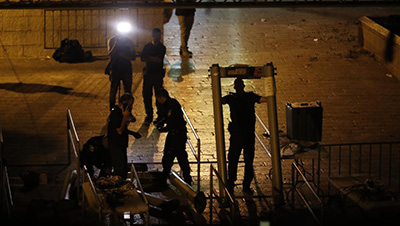 Esplanade des Mosquées: «Israël» n’utilisera plus de détecteurs de métaux