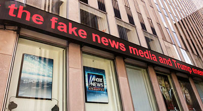 Fox News accusé d’avoir publié de fausses informations sur demande de Trump

