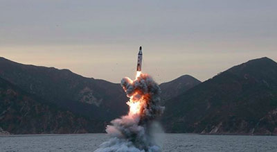 Nouveaux équipements en missiles nord-coréens, le Japon inquiet de la menace

