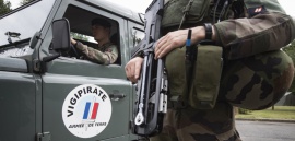 #France: des militaires de l’opération #Sentinelle renversés par un véhicule près de Paris, plusieurs blessés