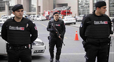 Turquie: mandats d’arrêt contre 35 collaborateurs de médias accusés de liens avec Gülen
