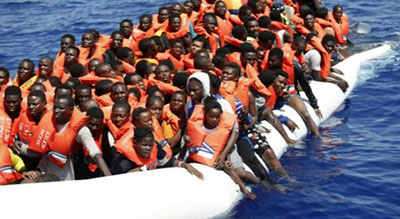 Libye: le maréchal Haftar demande à l’UE de l’argent pour bloquer les migrants


