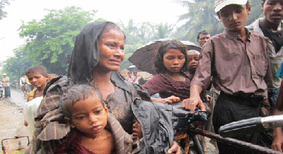 Des milliers de Rohingyas passés au Bangladesh depuis mi-août

