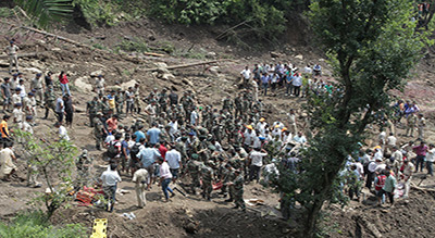 Glissement de terrain en #Chine: le bilan grimpe à 32 disparus