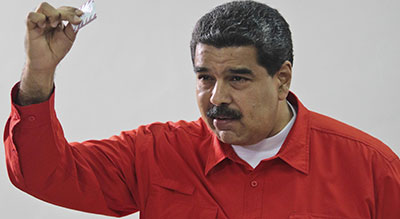 Maduro accuse Washington d’empêcher la livraison de médicaments au Venezuela

