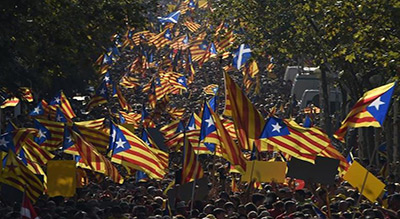 Des milliers de Catalans manifestent pour le référendum
