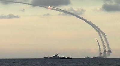 #Syrie: deux sous-marins russes tirent des missiles Kalibr contre «#Daech»