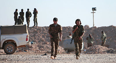 Des photos prises à #DeirEzzor attestent la présence des #FDS sur les territoires de «#Daech»