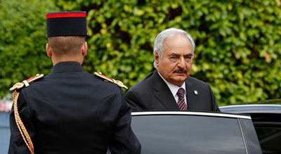 Libye: le maréchal Haftar reçu à Paris après avoir visité Rome

