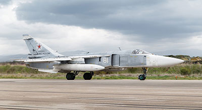 Un #avion_militaire russe Su-24 s’écrase au décollage en #Syrie, l’équipage tué