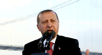 Ankara réintègre plus de 1.800 fonctionnaires renvoyés après le putsch manqué
