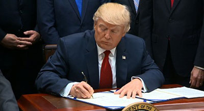 Un second livre explosif, celui-ci signé par Trump

