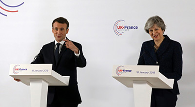 Macron et May signent un traité sur le contrôle de l’immigration à leur frontière
