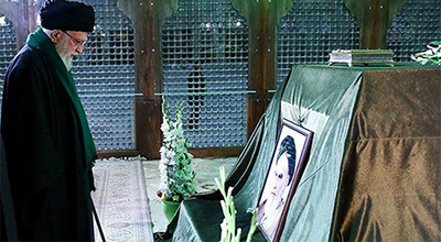 Anniversaire de la victoire de la Révolution islamique: sayed Khamenei se rend au mausolée de l’Imam Khomeiny