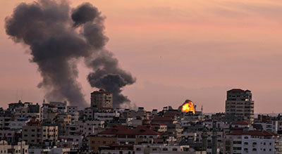 «Israël» attaque une infrastructure souterraine à Gaza en riposte à un tir de roquette


