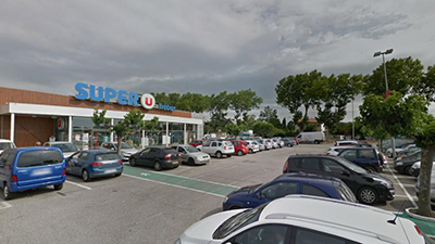 #France: Prise d’otages en cours dans un supermarché à #Trèbes