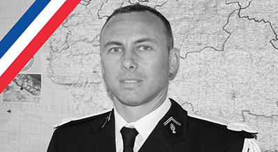 Attentat terroriste en France: décès du gendarme qui avait remplacé des otages
