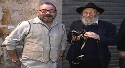 Quand le roi Mohammed VI visite la plus vieille synagogue de Paris
