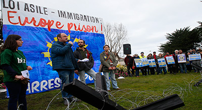 France: des volontaires pour remplacer les migrants en rétention
