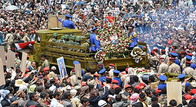 Riyad largue des bombes près du lieu des funérailles d’al-Sammad


