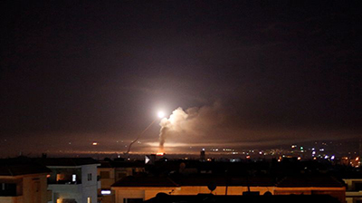 Syrie: “Israël” a utilisé 28 avions et tiré 70 missiles sur des positions iraniennes