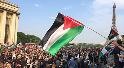 Des centaines de manifestants rassemblés place du Trocadéro en soutien à Gaza
