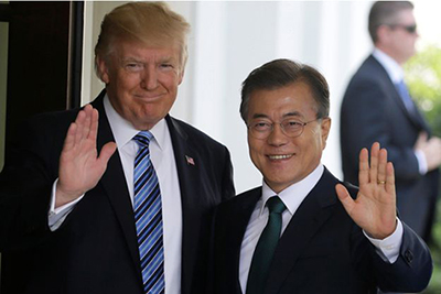 Trump reçoit Moon, le sommet avec Kim Jong Un en question