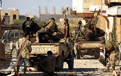 Libye: les forces pro-Haftar avancent dans Derna