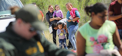 USA: près de 2.000 enfants séparés de leurs parents migrants en six semaines