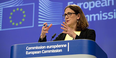 Taxes: L’UE riposte aux Etats-Unis, une guerre commerciale s’annonce