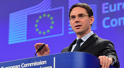 Droits de douane US: l’UE prête à riposter à nouveau