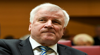 Allemagne/conflit sur les migrants: le ministre de l’Intérieur démissionne
