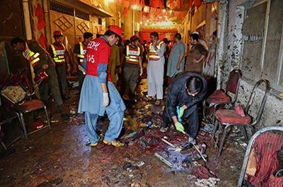 Pakistan: 20 morts dans un attentat-suicide contre une réunion électorale