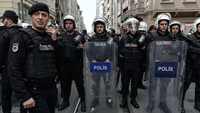 Turquie: l’UE juge insuffisante la levée de l’état d’urgence