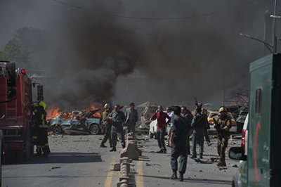 Plusieurs roquettes explosent à #Kaboul, des victimes