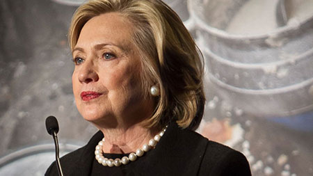 Des infos secrètes dans les emails d'Hillary Clinton, selon un inspecteur.